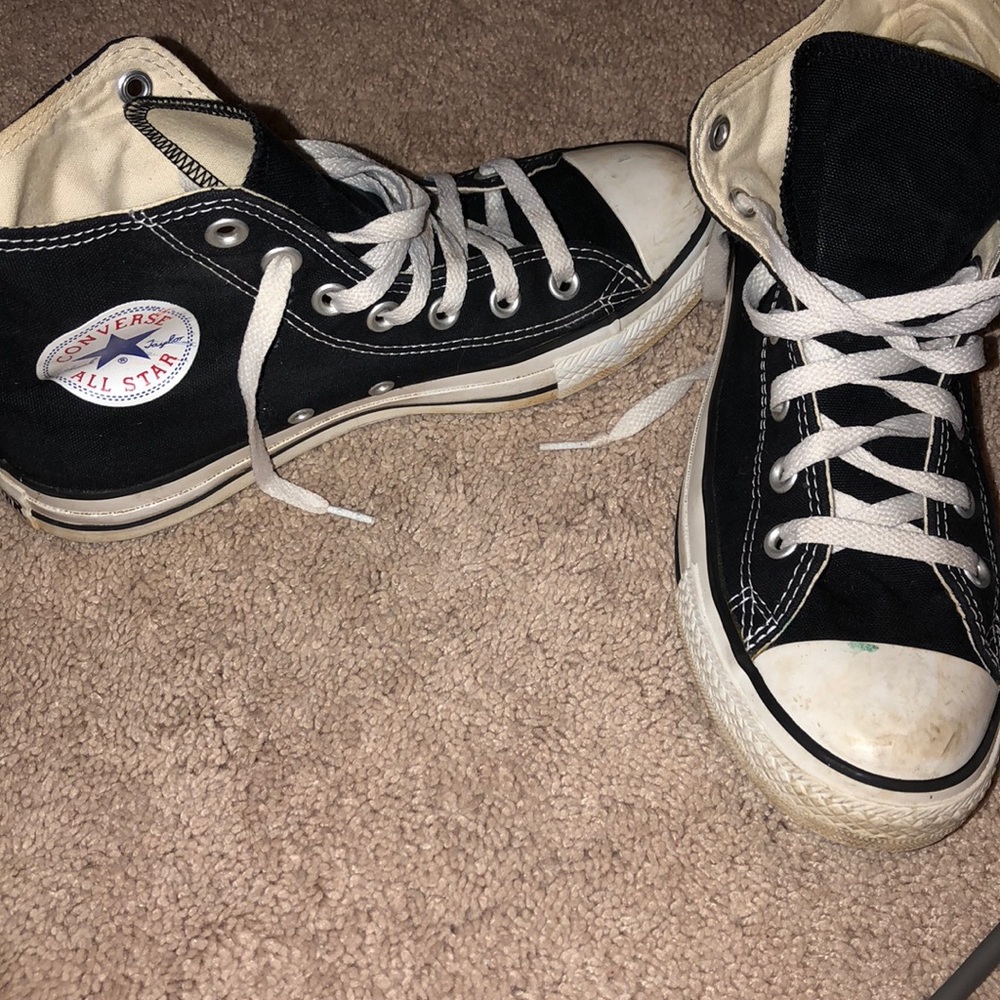 Men’s 5.5/ Womens 7.5 Black Hightop Converse